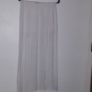 LONG WHITE SKIRT